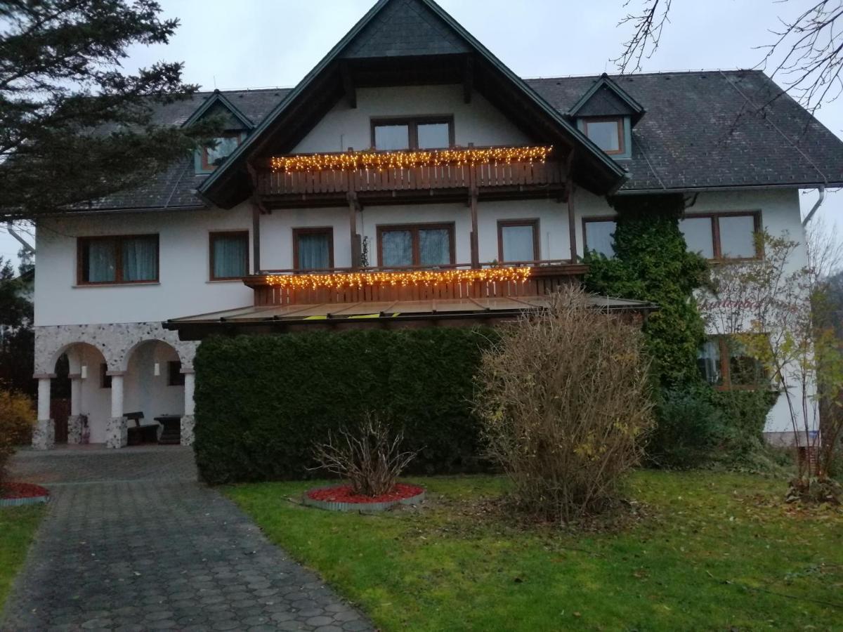 Pension Arkadenhof Fürstenfeld Zewnętrze zdjęcie